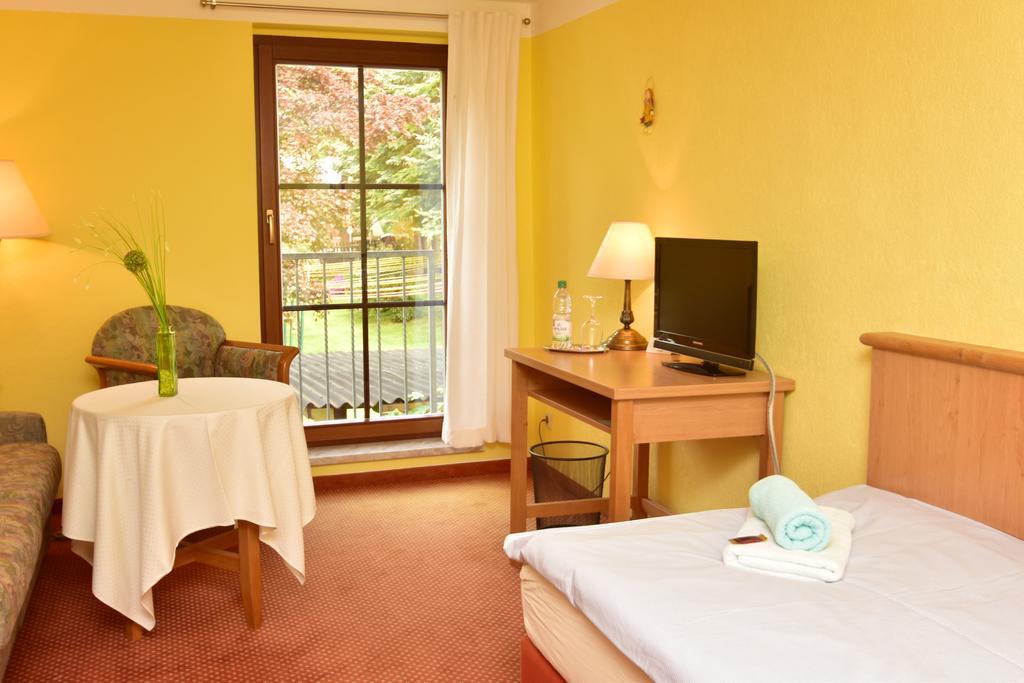 Landhotel Zur Guten Einkehr Grubschütz Eksteriør bilde